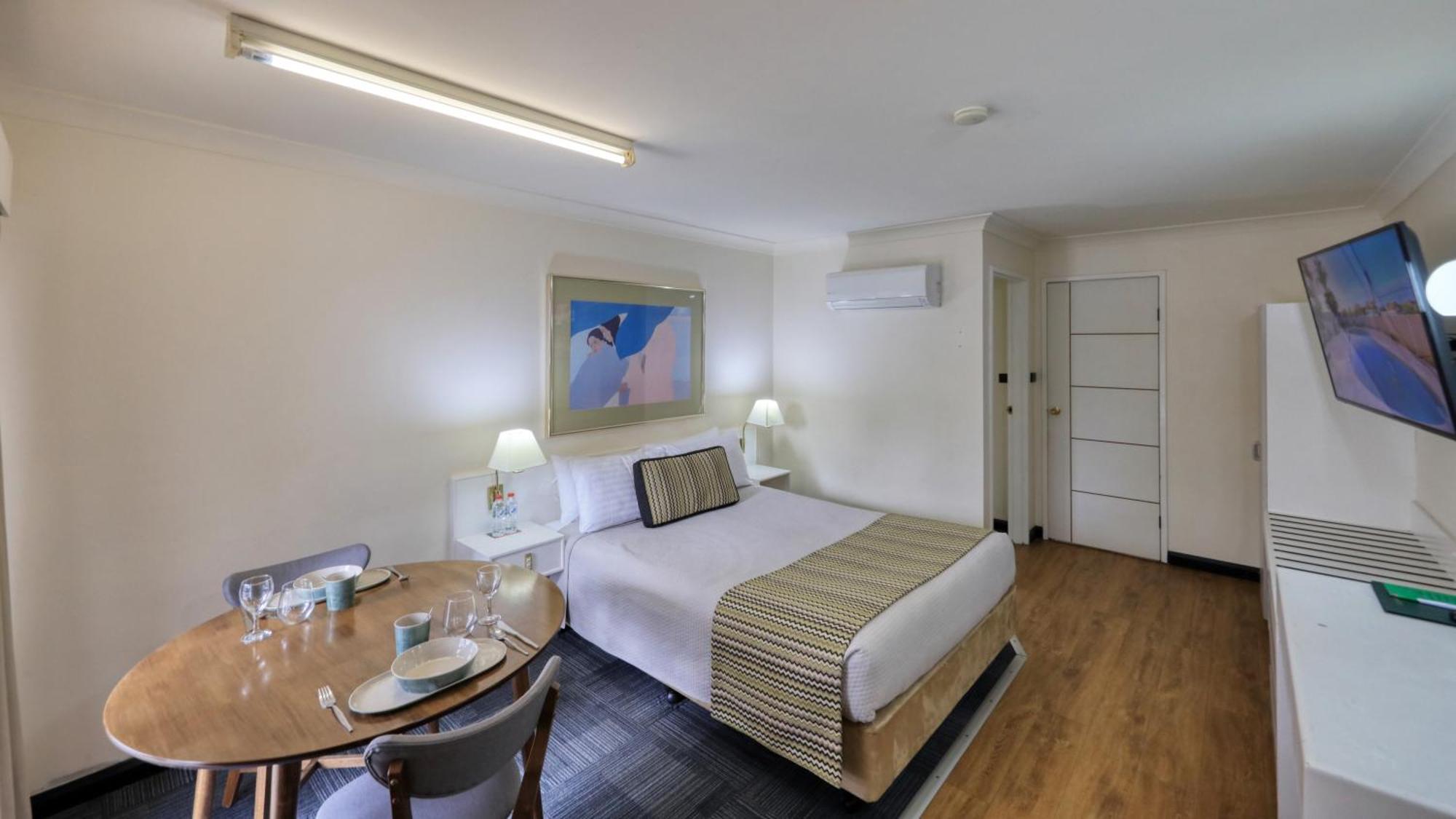 The Palms Dubbo Motel Værelse billede